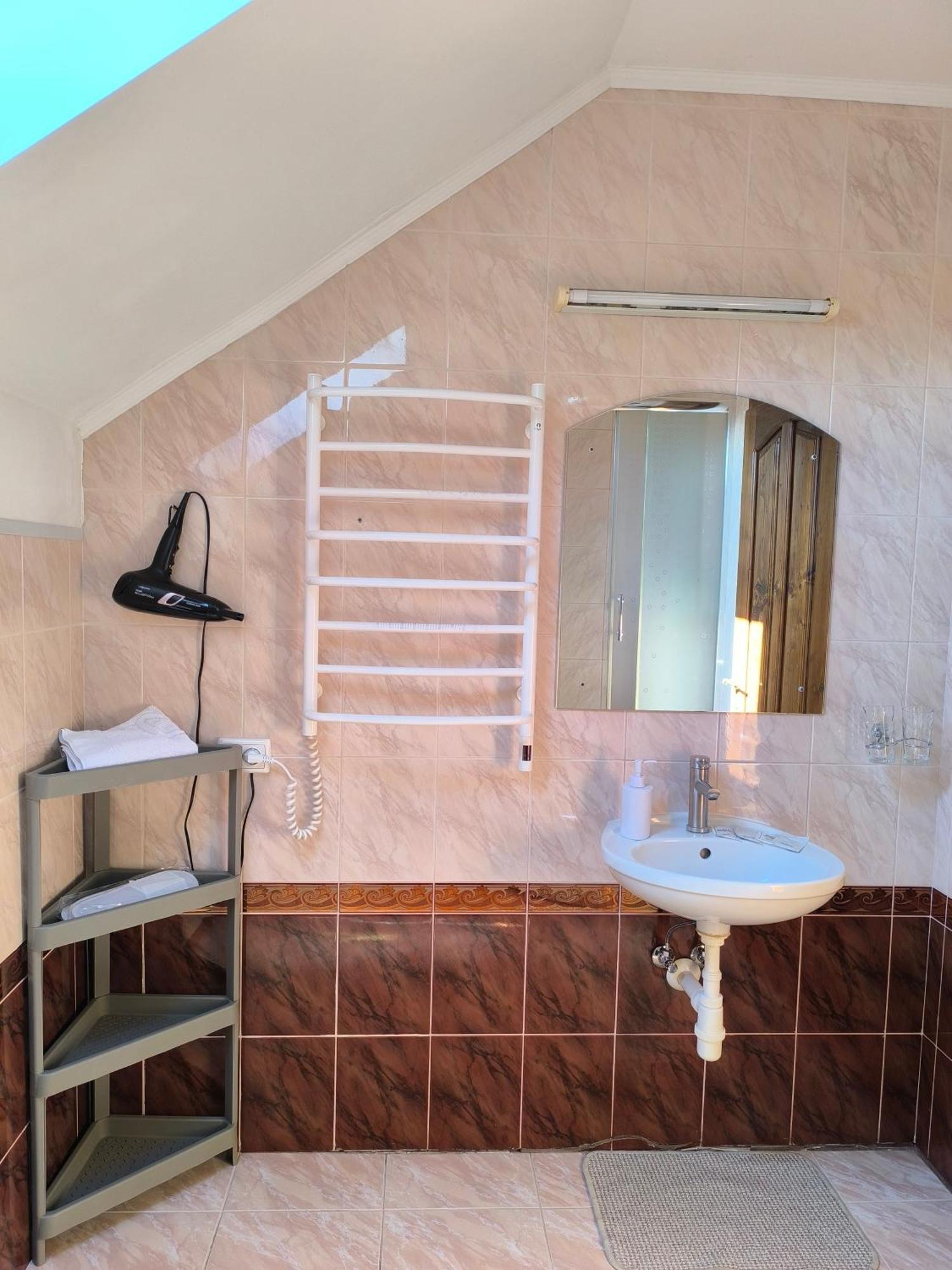 Hotel Delfin Mukácheve Habitación foto