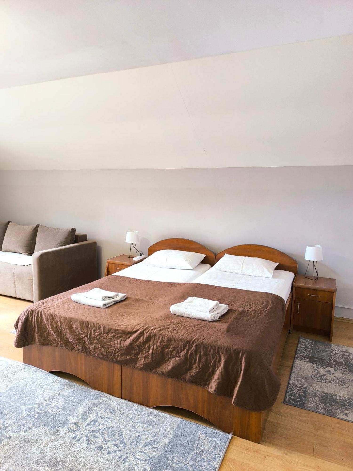 Hotel Delfin Mukácheve Habitación foto